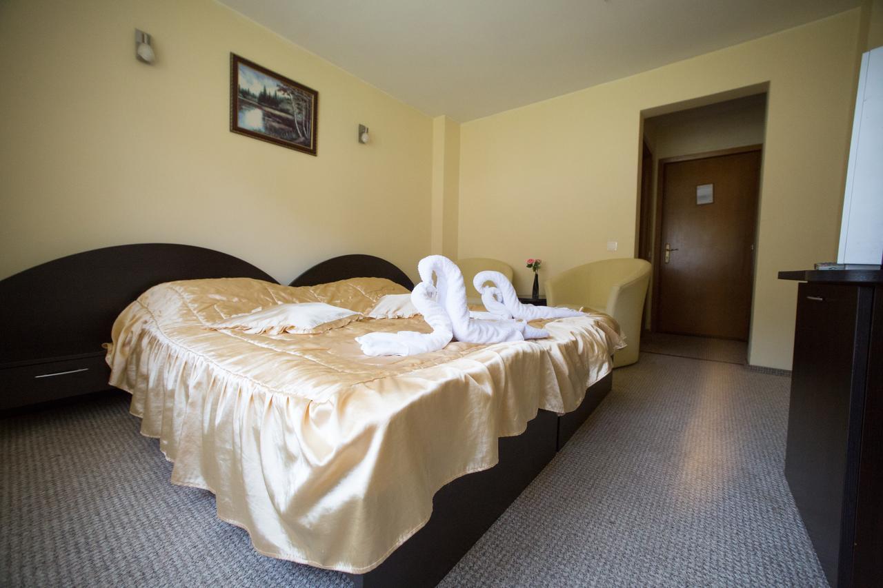 White Horse Hotel Predeal Exterior photo